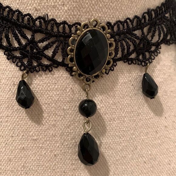 Black Lace Choker Handmade Necklace Gothcore Goth Vintage Victorian Beads NEW - Picture 4 of 10